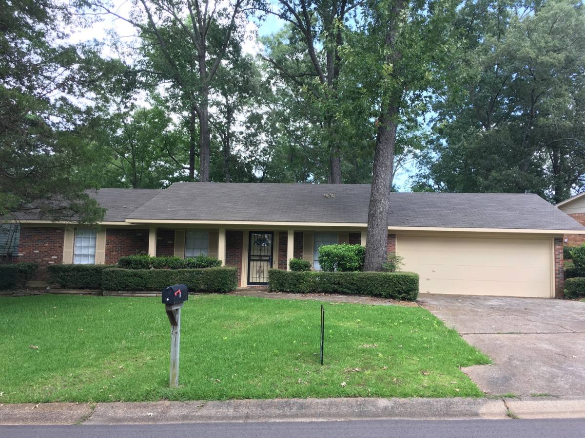 House for rent at 14 Crosswoods Rd, Brandon, MS 39042