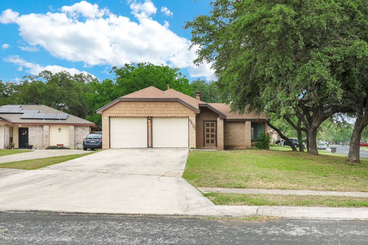 House for rent at 9503 Elm Glen, San Antonio, TX 78250