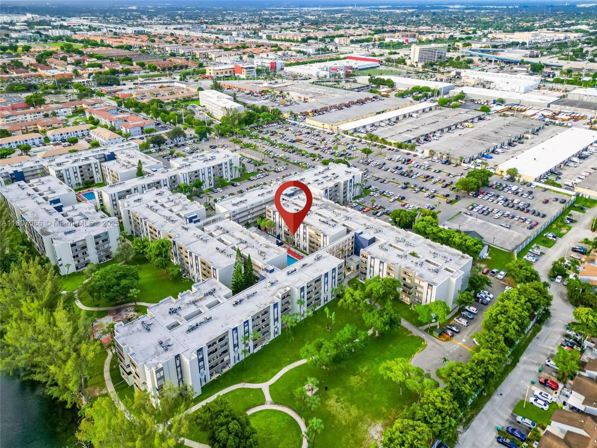 Apartment for rent at 10000 NW 80th Court #2247, Hialeah, FL 33016
