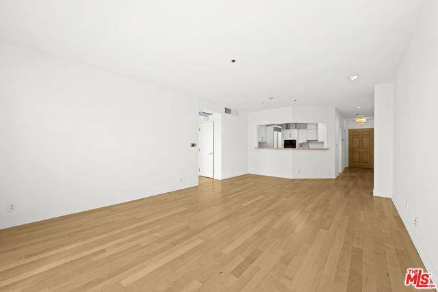 Apartment for rent at 10724 Wilshire Blvd #703, Los Angeles, CA 90024