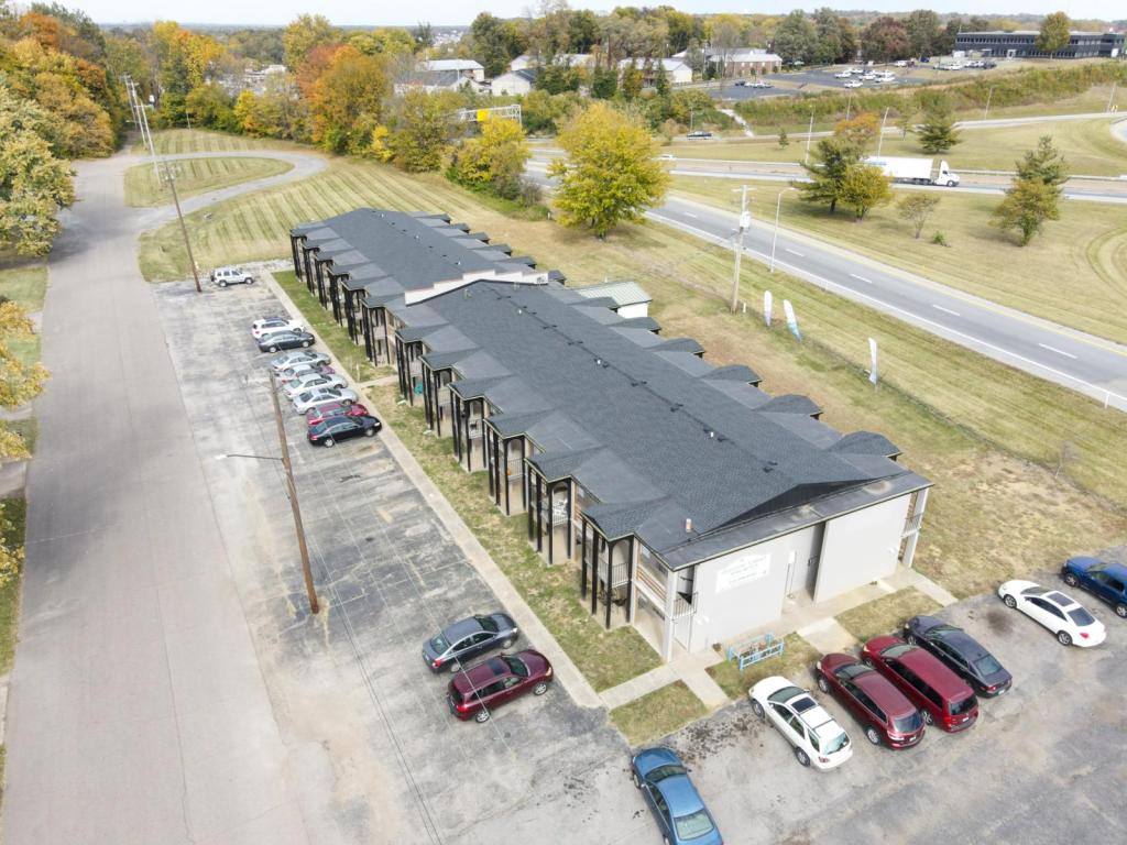 Apartment for rent at 1750 N Green St, Henderson, KY 42420
