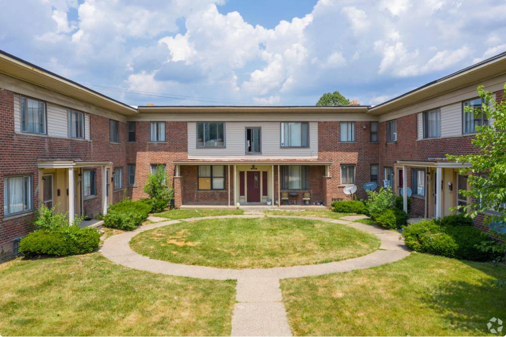 Townhouse for rent at 23832 Schoolcraft Rd, Detroit, MI 48223