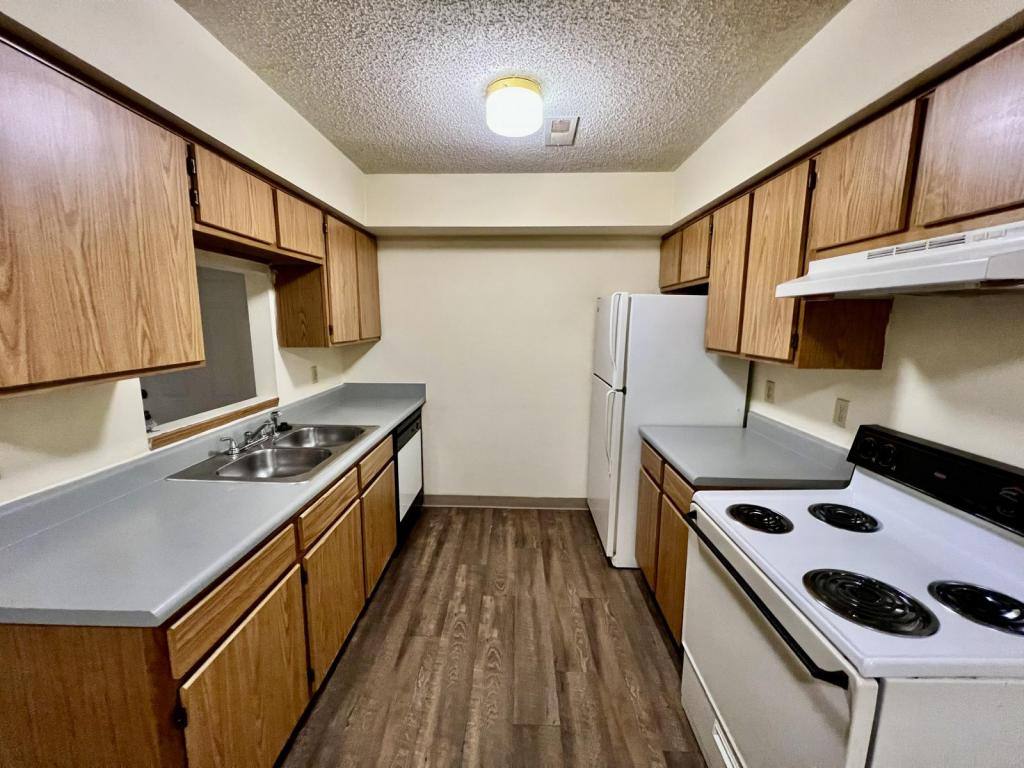 Apartment for rent at 410 E Fir Rd #D106, Carthage, MO 64836