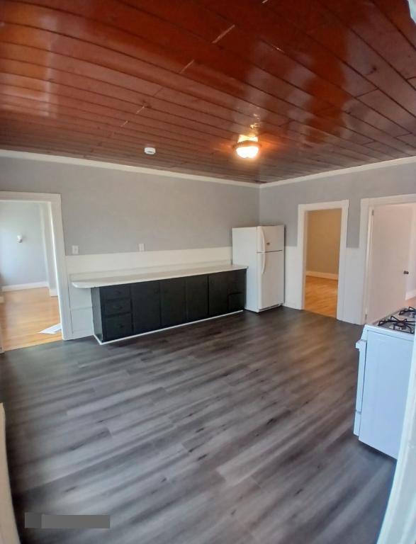 Apartment for rent at 12 Seward St, Worcester, MA 01604