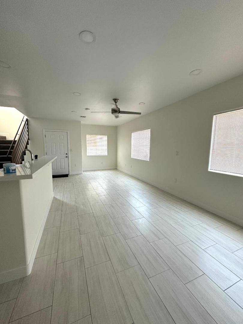 Townhouse for rent at 1094 Lime Ave, Long Beach, CA 90813