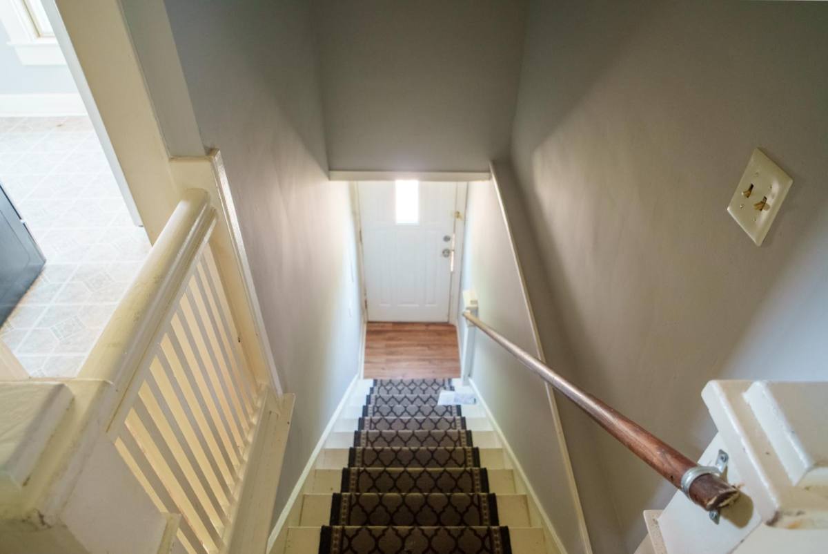 Apartment for rent at 1920 E Washington St 10 Parkview Ave, Indianapolis, IN 46201