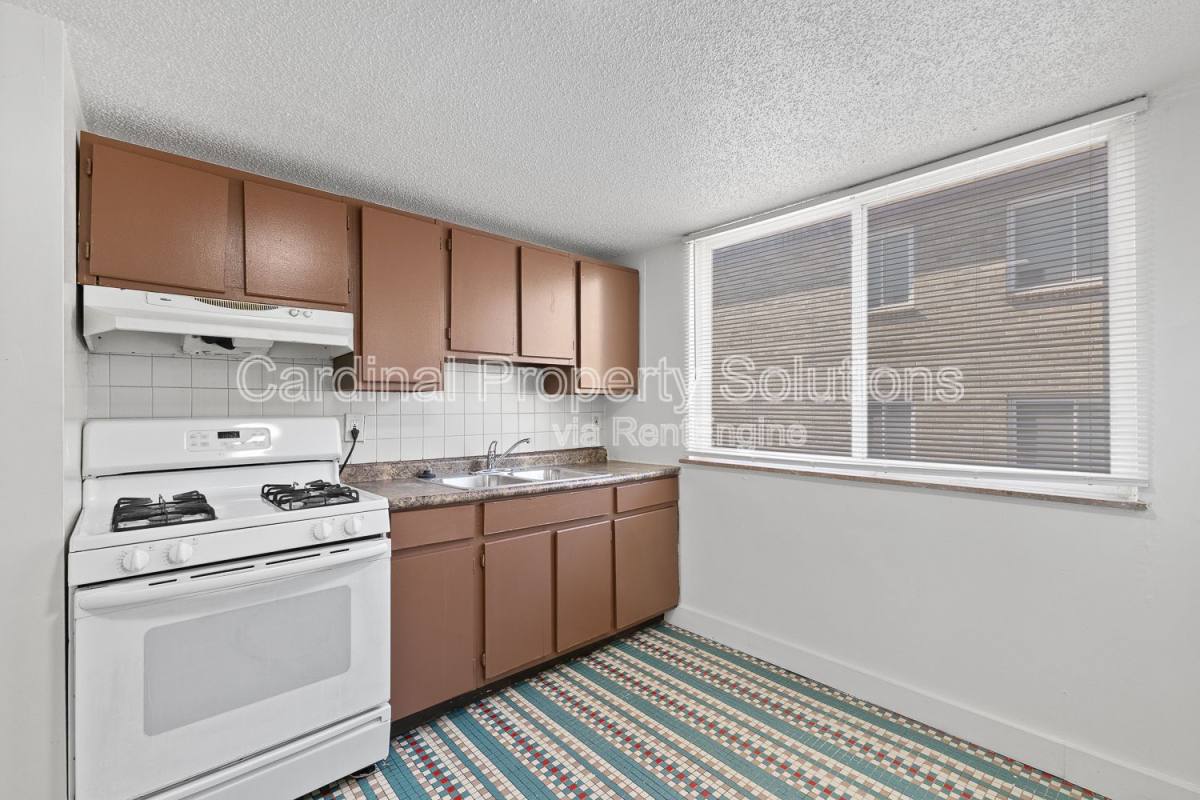 Apartment for rent at 7875 Reading Rd #5, Cincinnati, OH 45237
