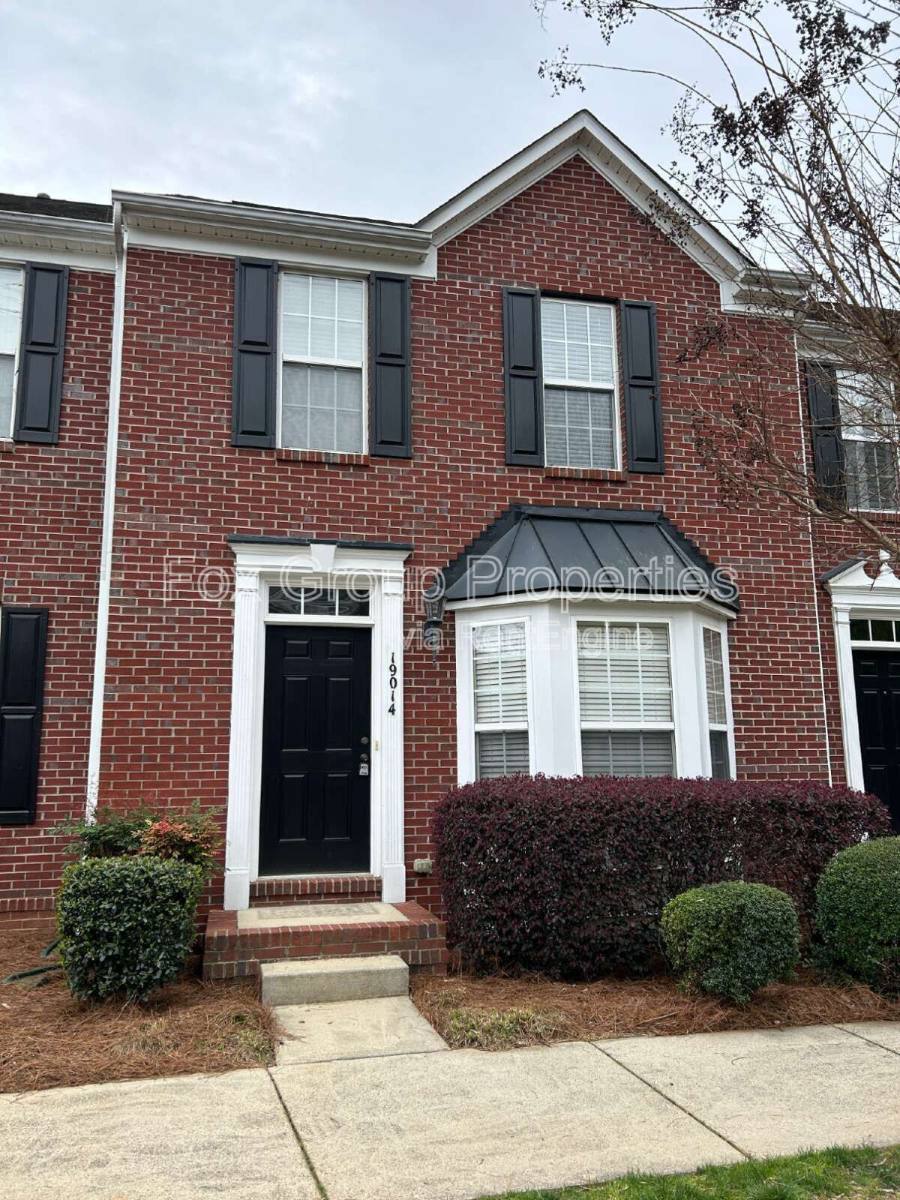 Townhouse for rent at 19014 Natalie Michelle Lane, Cornelius, NC 28031
