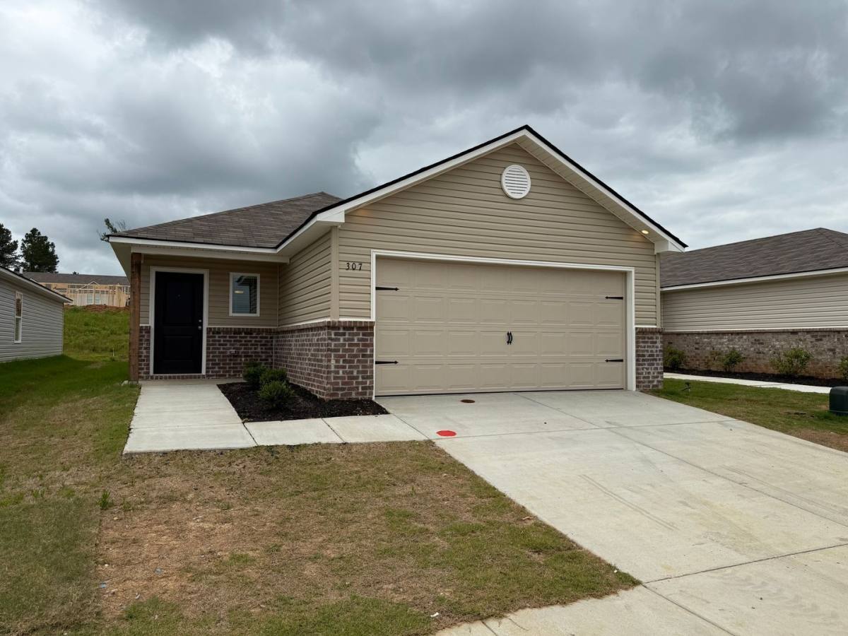 House for rent at 307 Puyallup Rd, Decatur, AL 35603
