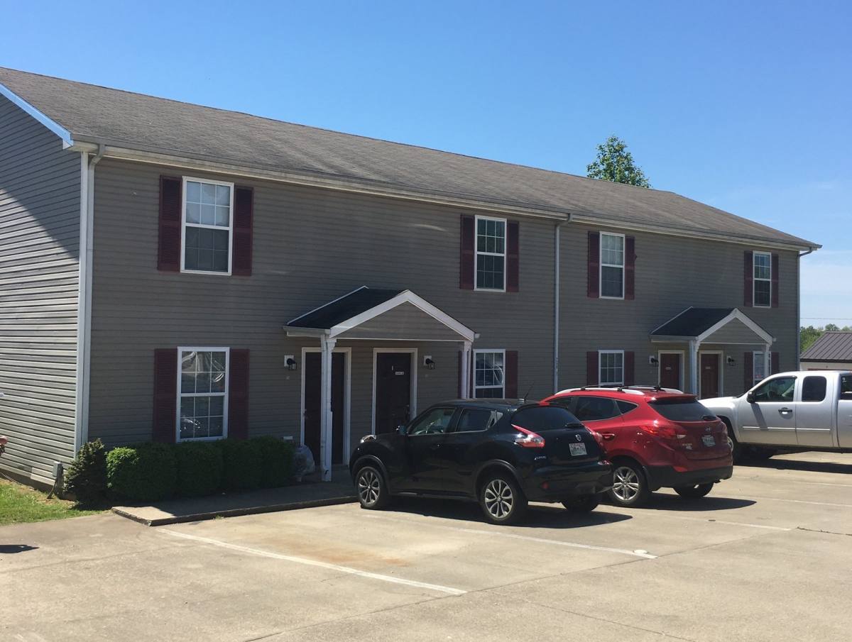Townhouse for rent at 252-1A Executive Ave, Clarksville, TN 37042