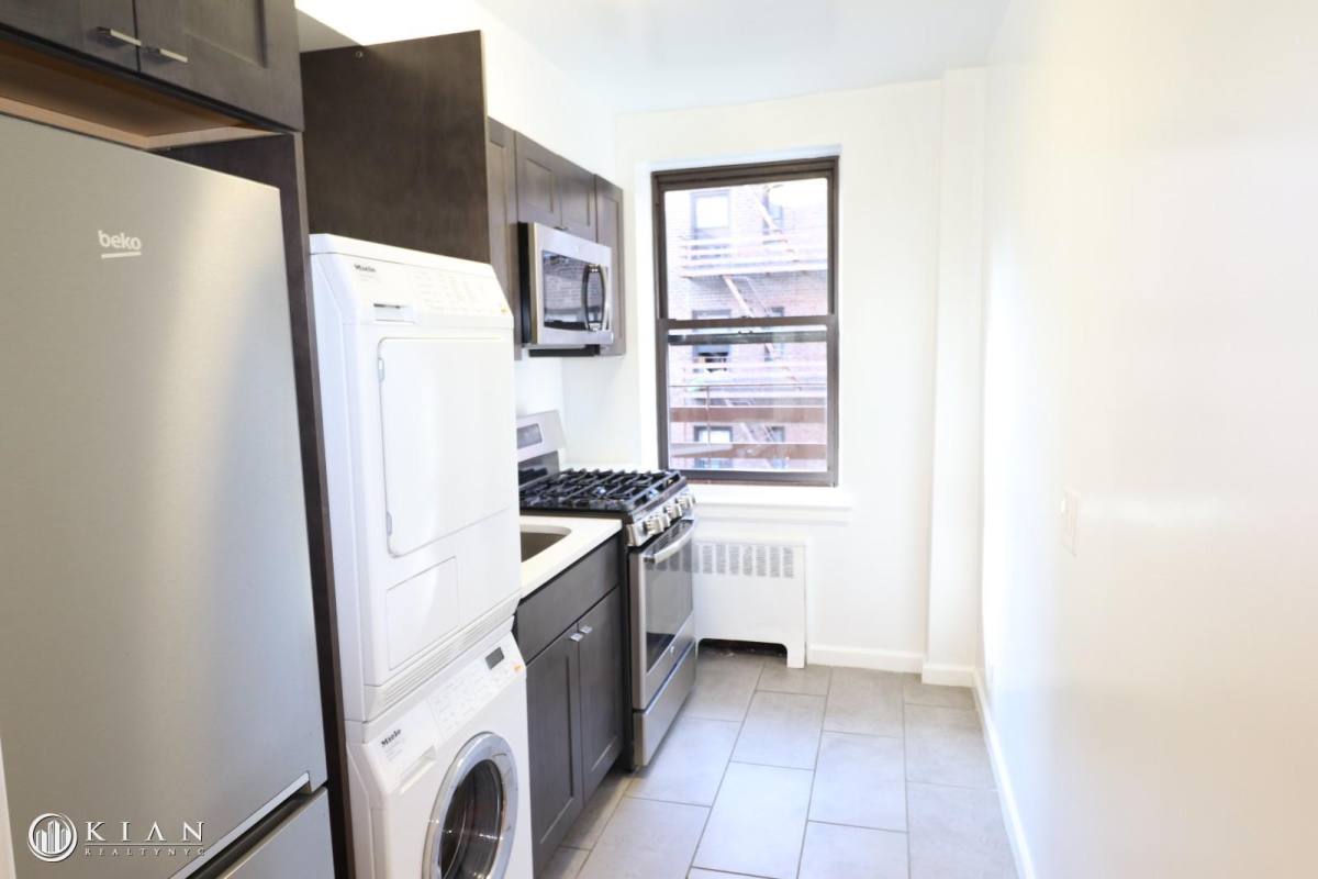 Apartment for rent at 65-36 99th St #3S, Rego Park, NY 11374