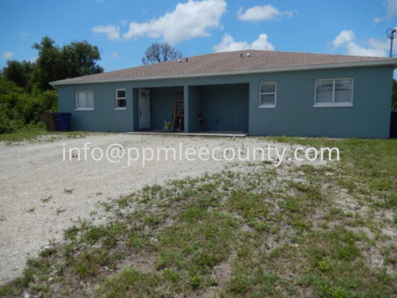 Townhouse for rent at 5227 29th SW St, Lehigh Acres, FL 33973