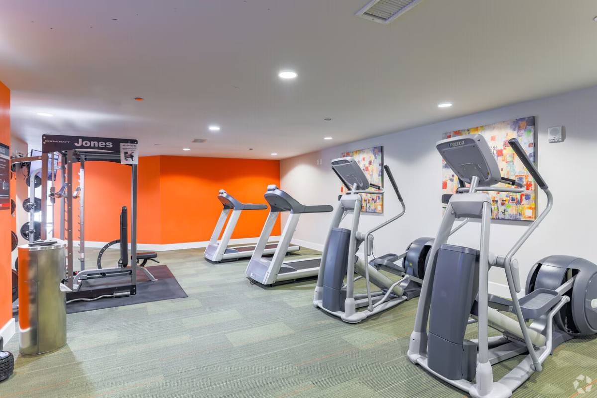 Apartment for rent at Heer's Luxury Living Lofts, 138 Park Central Square, Springfield, MO 65806