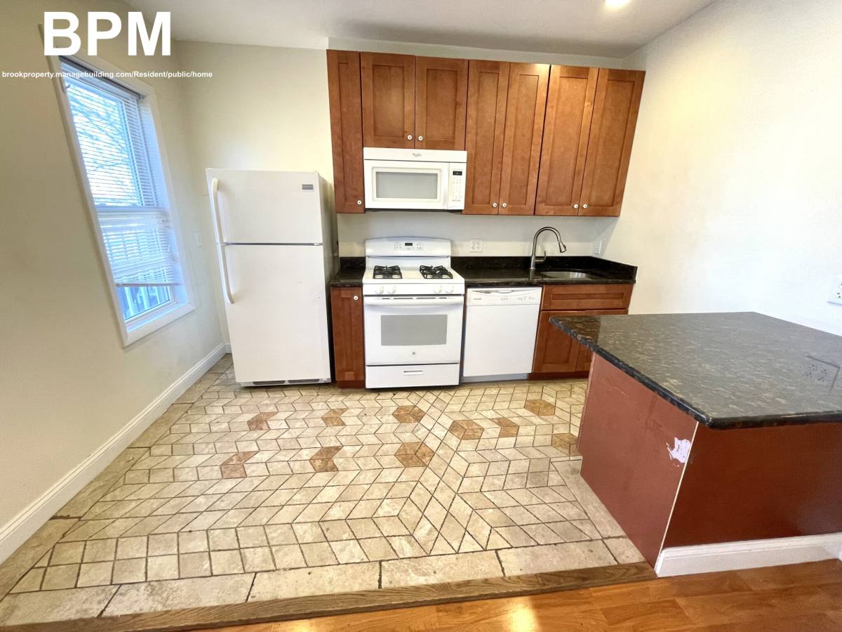 Apartment for rent at 58 London #3, East Boston, MA 02128