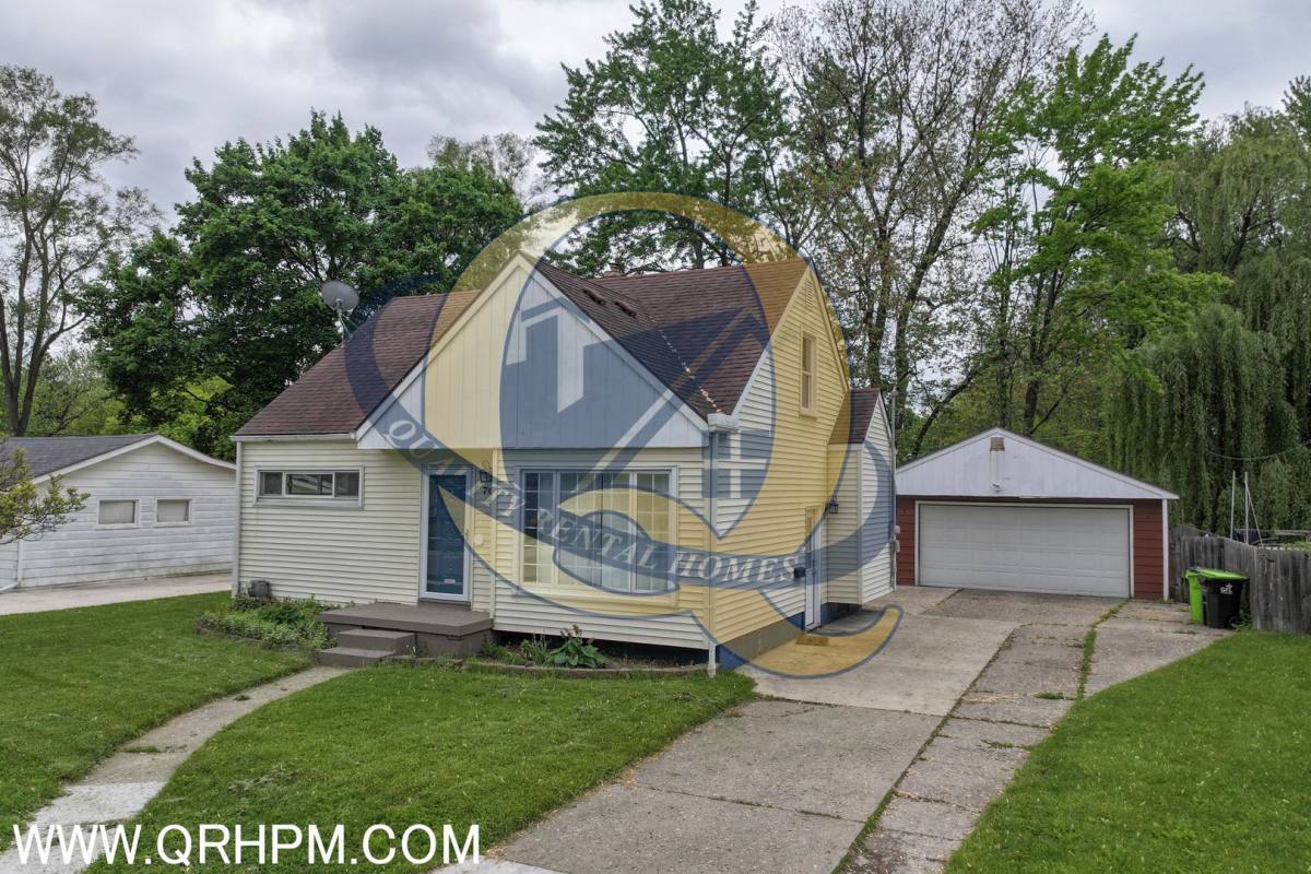 House for rent at 709 Elmwood Dr, Fenton, MI 48430