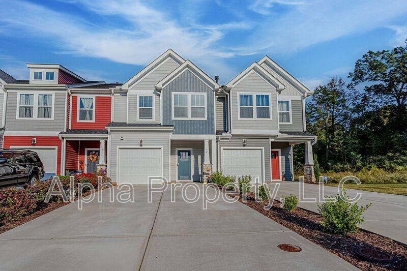 Townhouse for rent at 30 Mardale Lane, Greenville, SC 29609