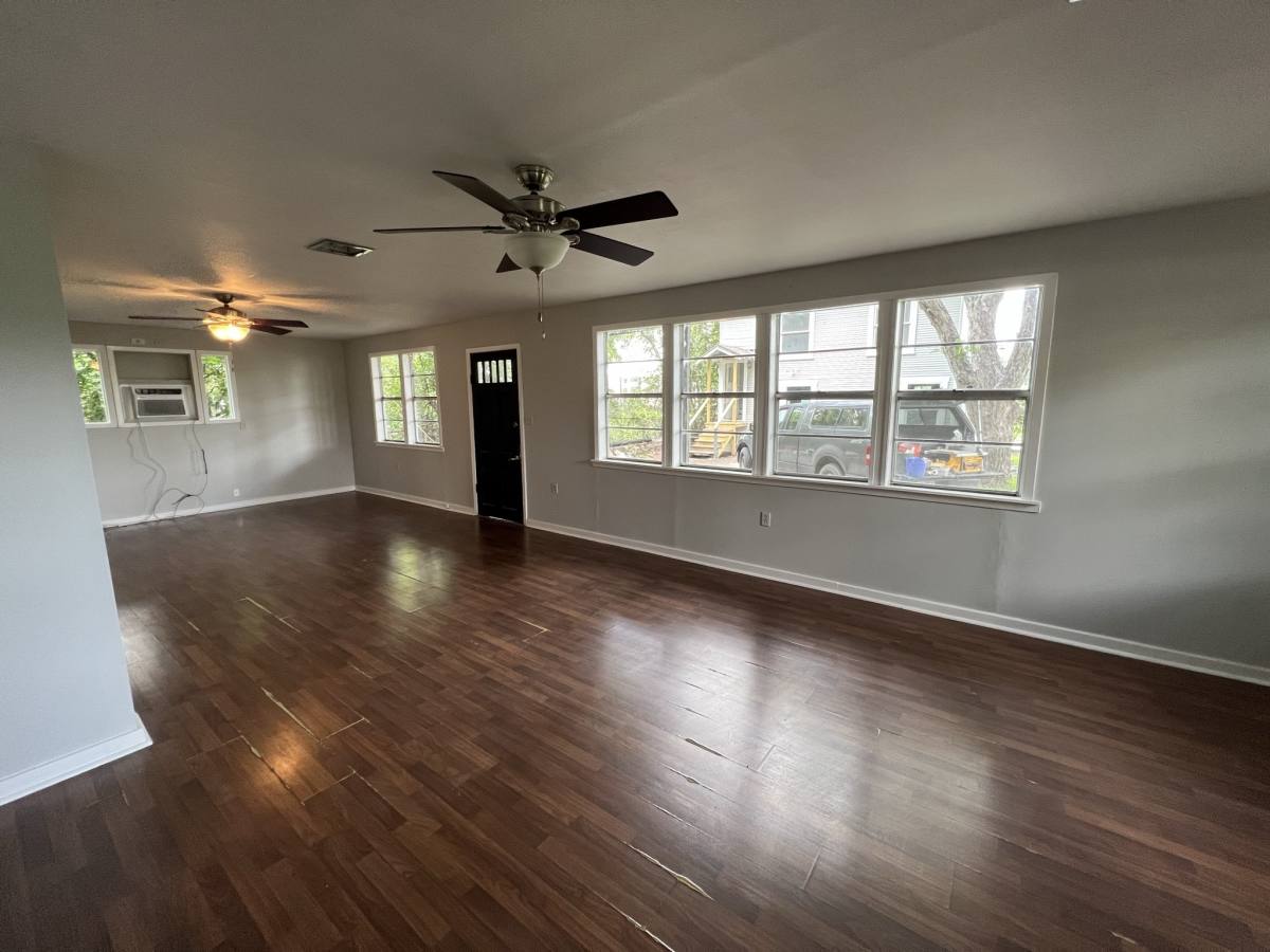 Apartment for rent at 293 Post Ave #3, San Antonio, TX 78215