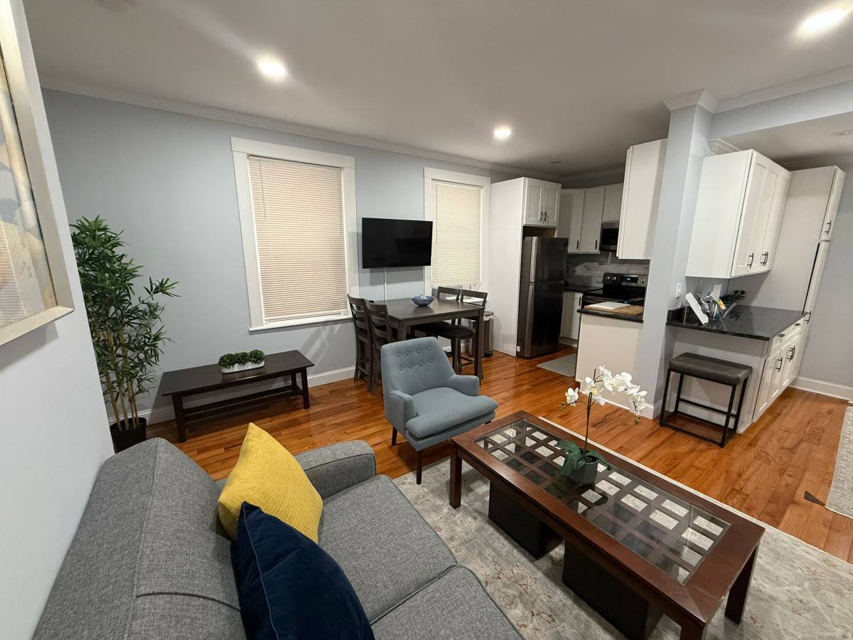 Apartment for rent at 32 Reedsdale St #2, Allston, MA 02134