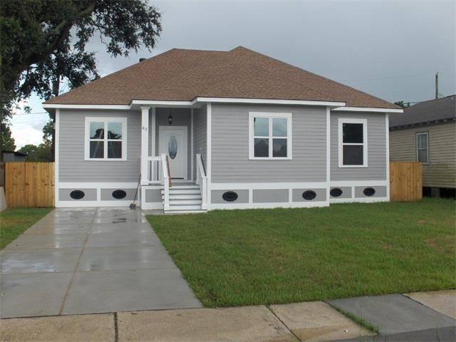 House for rent at 83 Lacoste Circle, Chalmette, LA 70043