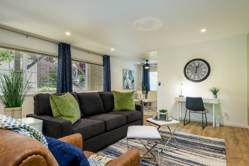 Apartment for rent at 3561 Farm Hill Blvd #8, Redwood City, CA 94061