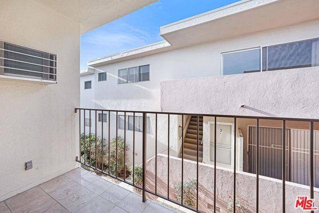 Apartment for rent at 1253 Berkeley St #5, Santa Monica, CA 90404