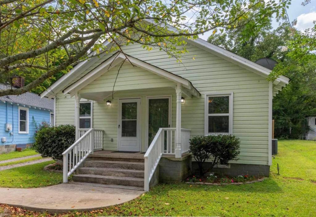 Apartment for rent at 172 Melrose St #B, Winder, GA 30680