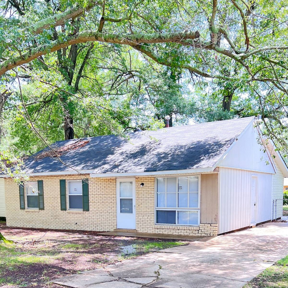 House for rent at 2706 W 26th, Pine Bluff, AR 71603