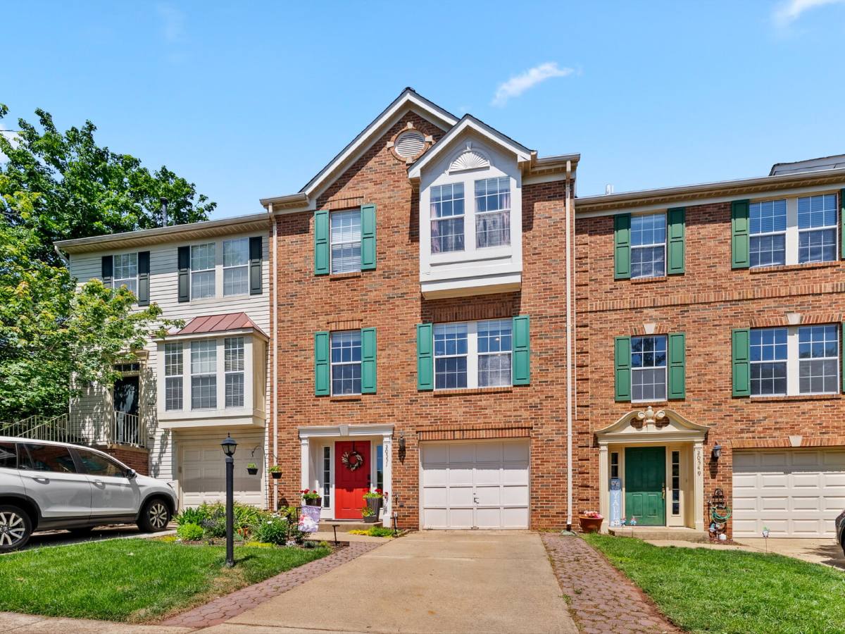 Townhouse for rent at 20551 Ashley Terrace, Sterling, VA 20165