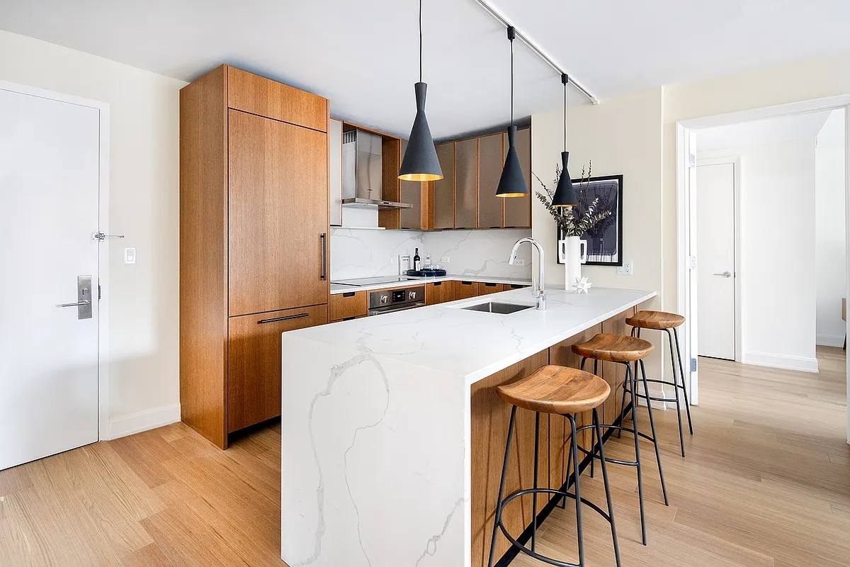 Apartment for rent at 420 E 54th St, New York, NY 10022