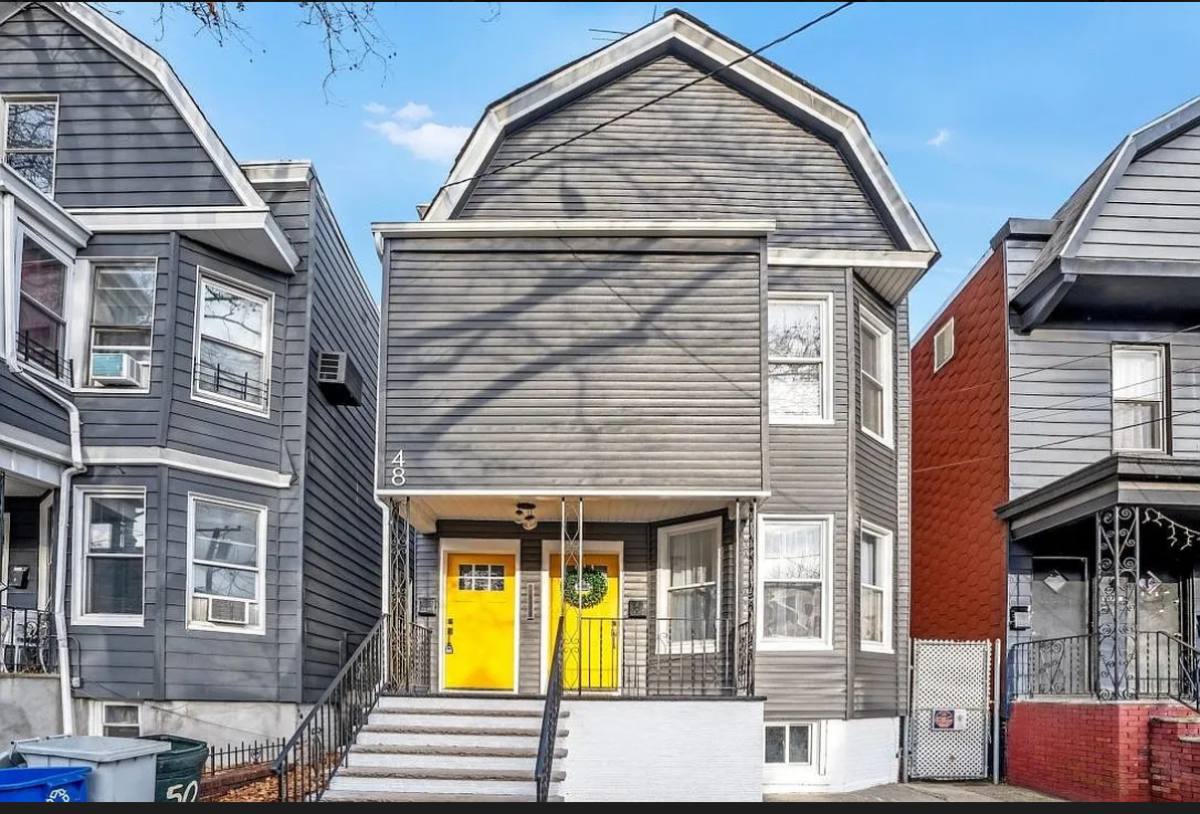 Apartment for rent at 48 New St #2, Jersey City, NJ 07305