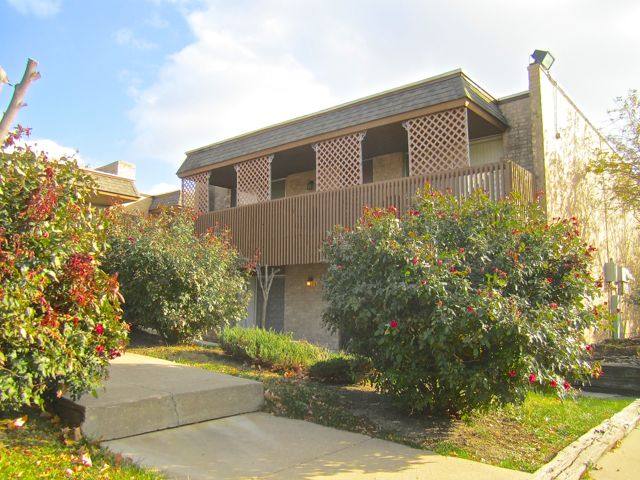Apartment for rent at Park, 539 E 27th Ave, Kansas City, MO 64116