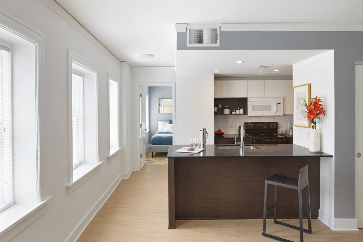 Apartment for rent at Ambassador, 3560 Broadway, Kansas City, MO 64111