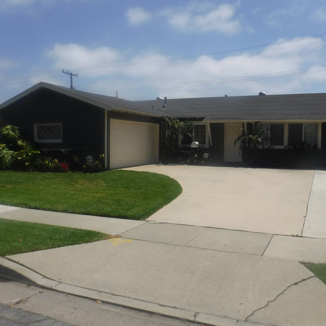 House for rent at 6792 Sylvia Dr, Huntington Beach, CA 92647