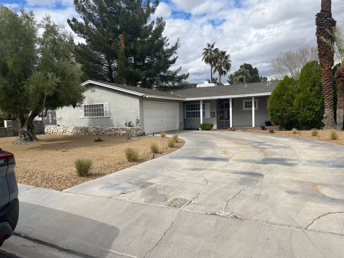 House for rent at 2618 Burton, Las Vegas, NV 89102