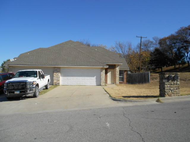 202 Rentz Place Cr, Weatherford, TX 76086