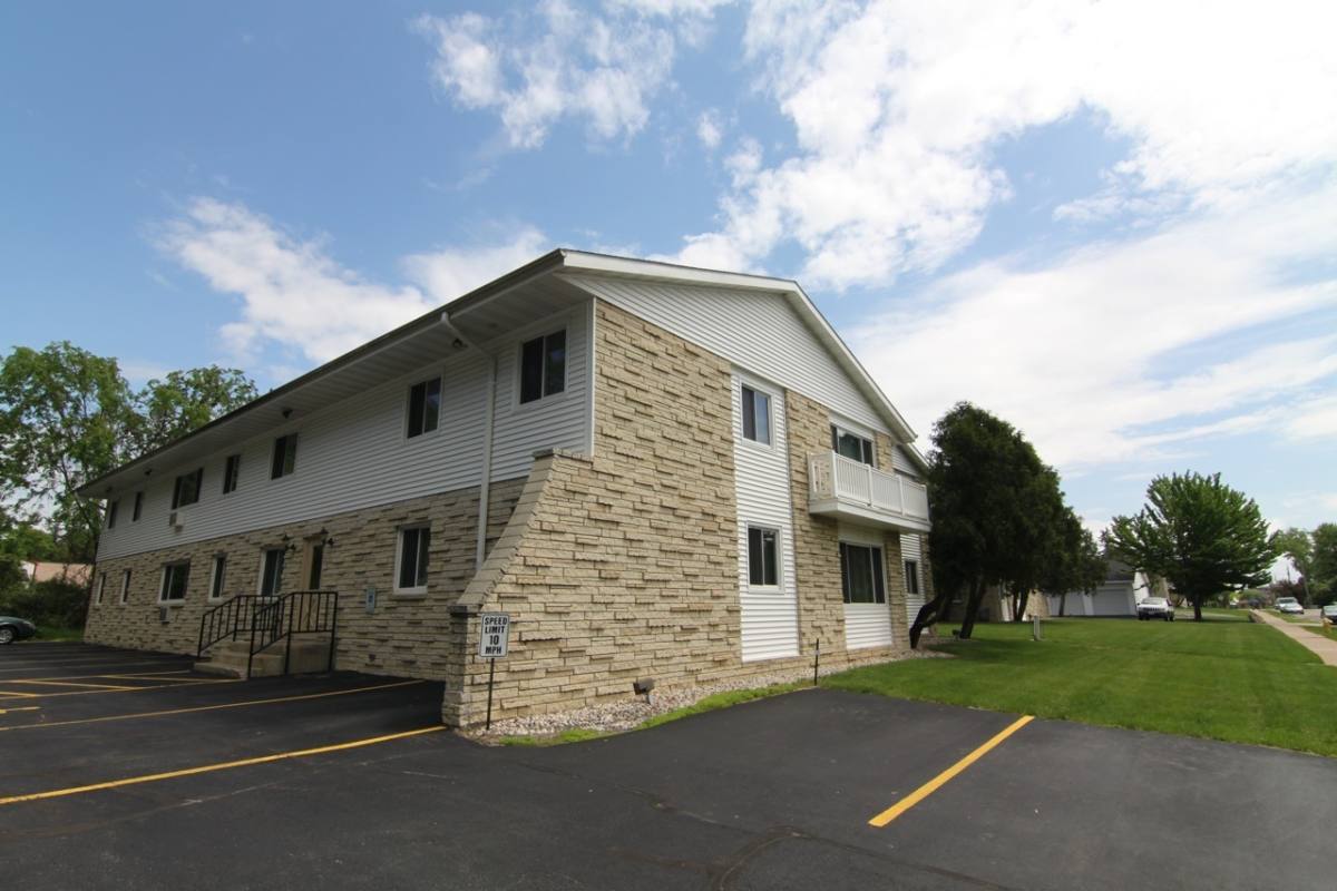 Apartment for rent at 1300 1400 Sixth Ave, Stevens Point, WI 54481