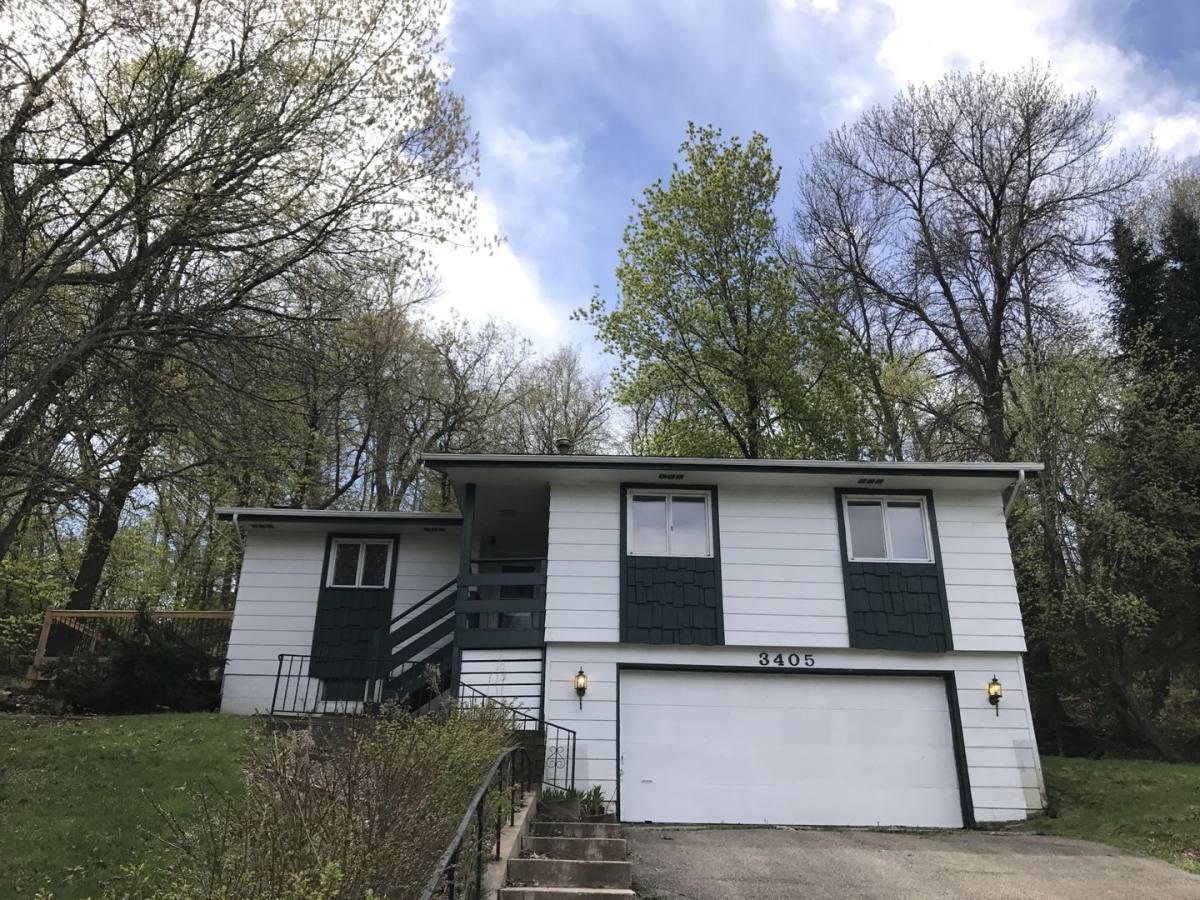 House for rent at 3405 Brookview Dr, Burnsville, MN 55337