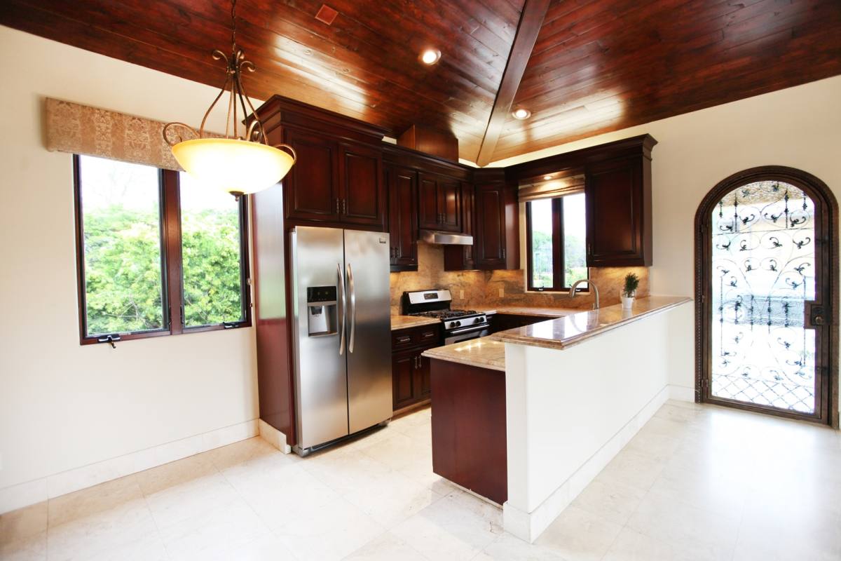 House for rent at 6385 Zuma Mesa Dr, Malibu, CA 90265