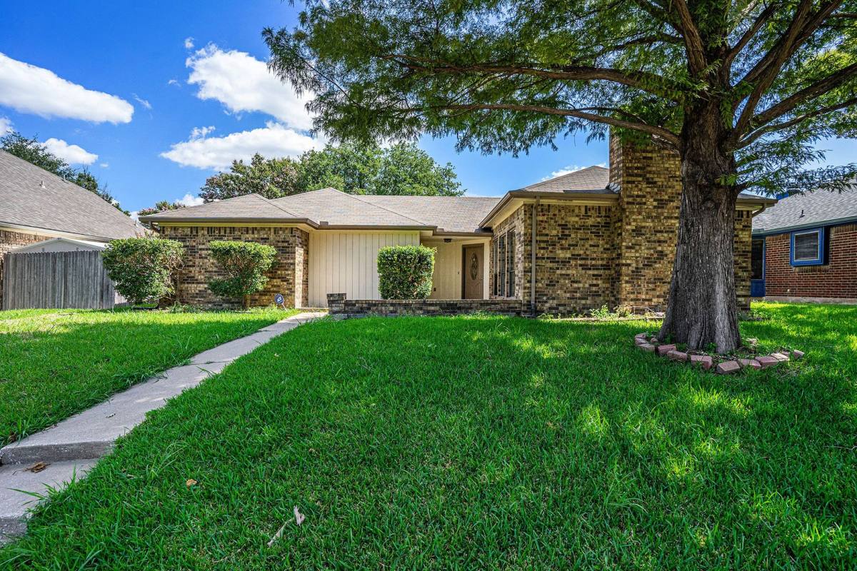 House for rent at 3420 Jonquil Lane, Rowlett, TX 75089