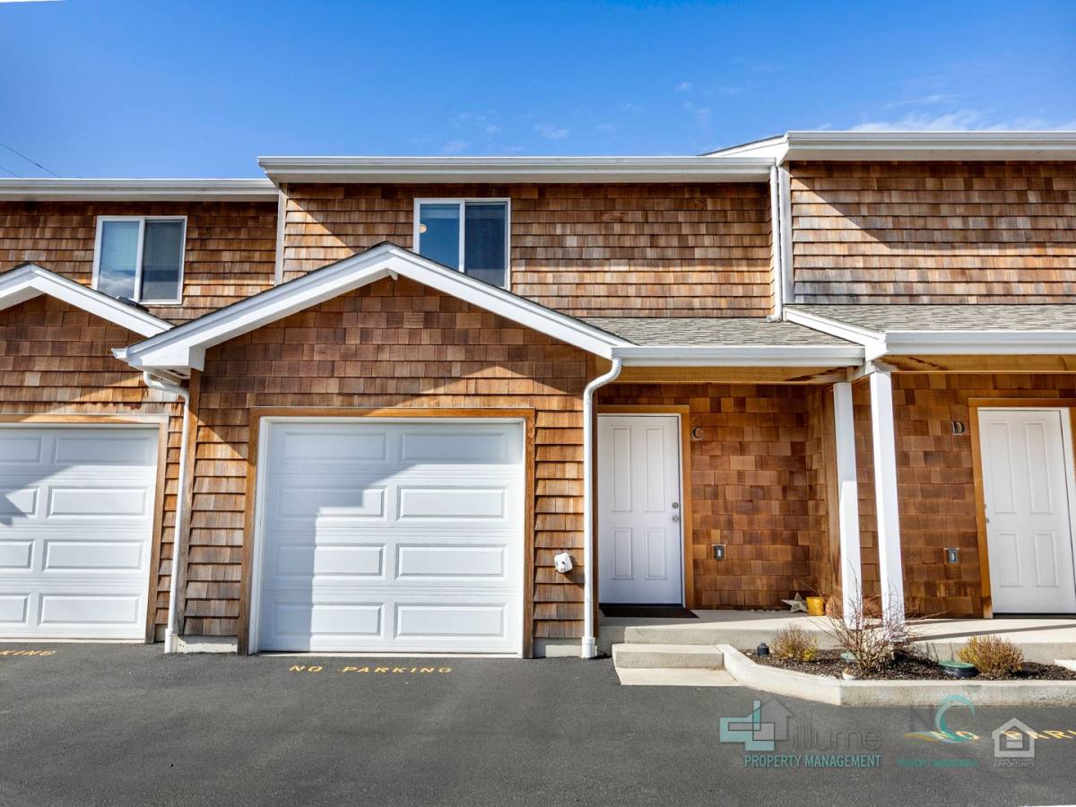 Apartment for rent at 720 Ave G, Seaside, OR 97138