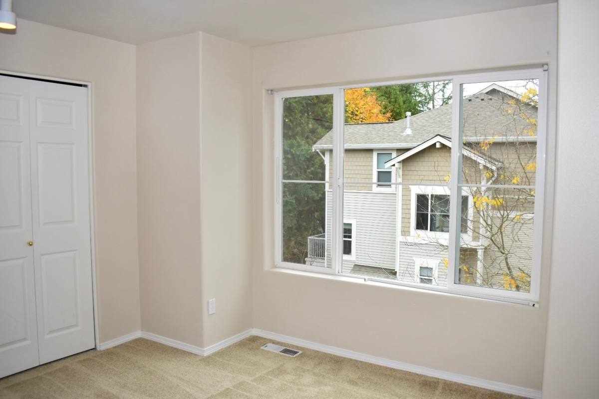 Townhouse for rent at 14178 SW Barrows Rd, Portland, OR 97223
