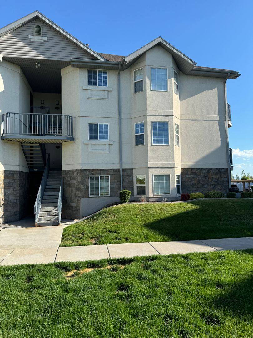Condo for rent at 989 W 1410 S, Orem, UT 84058