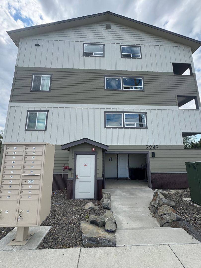 Apartment for rent at 2249 N Airport Rd, Ellensburg, WA 98926