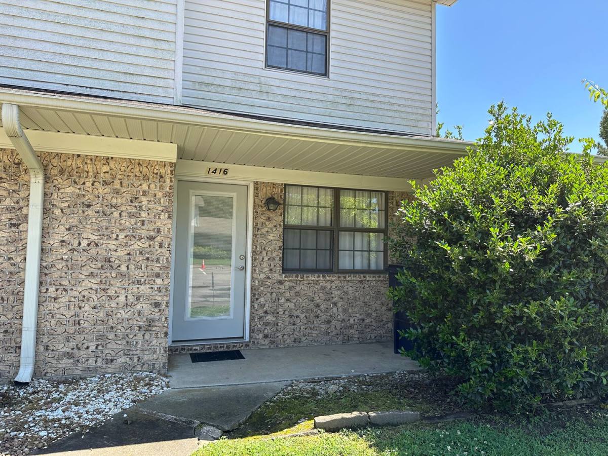 Apartment for rent at 1416 E O St, Russellville, AR 72801
