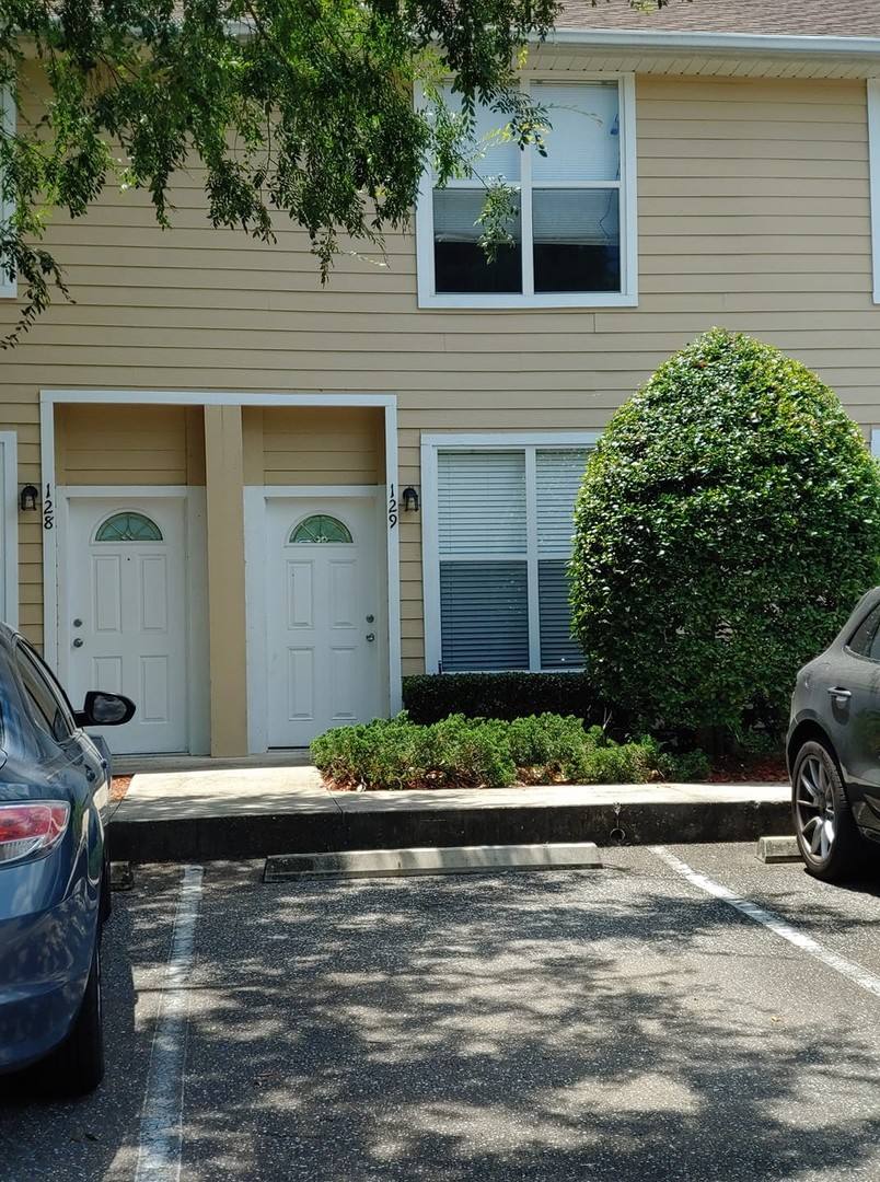 Townhouse for rent at 3584 SW 30th Way #129, Gainesville, FL 32608