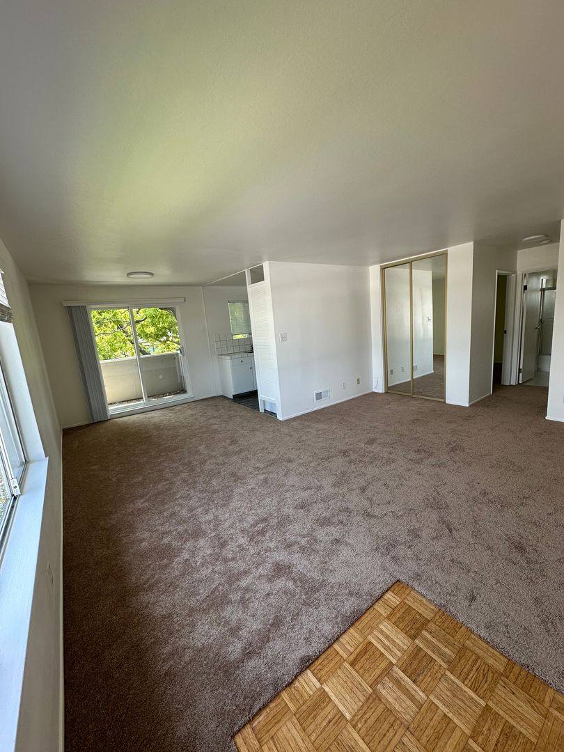 Apartment for rent at 472-480 Lincoln Circle, Millbrae, CA 94030