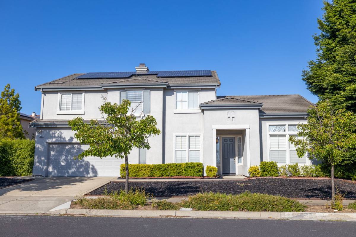 House for rent at 28830 Bailey Ranch Rd, Hayward, CA 94542