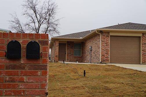 Apartment for rent at 8125-8127 Tanner Ave, Fort Worth, TX 76116
