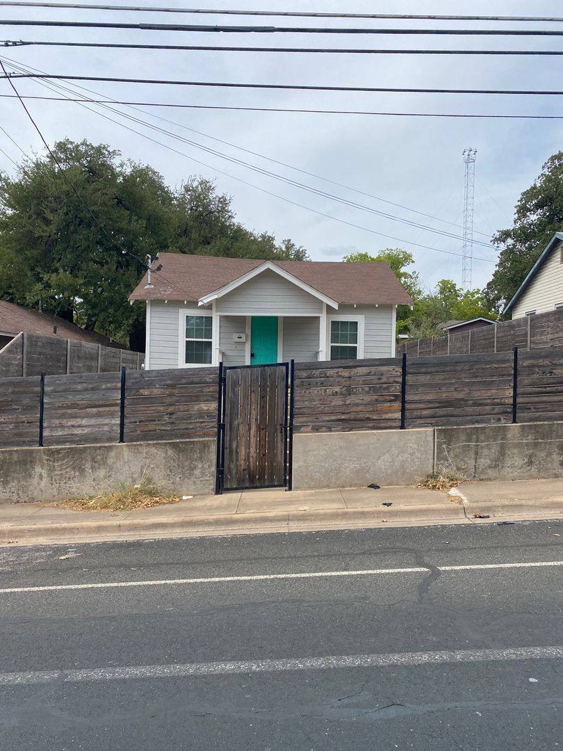 House for rent at 2108 E 12th St, Austin, TX 78702