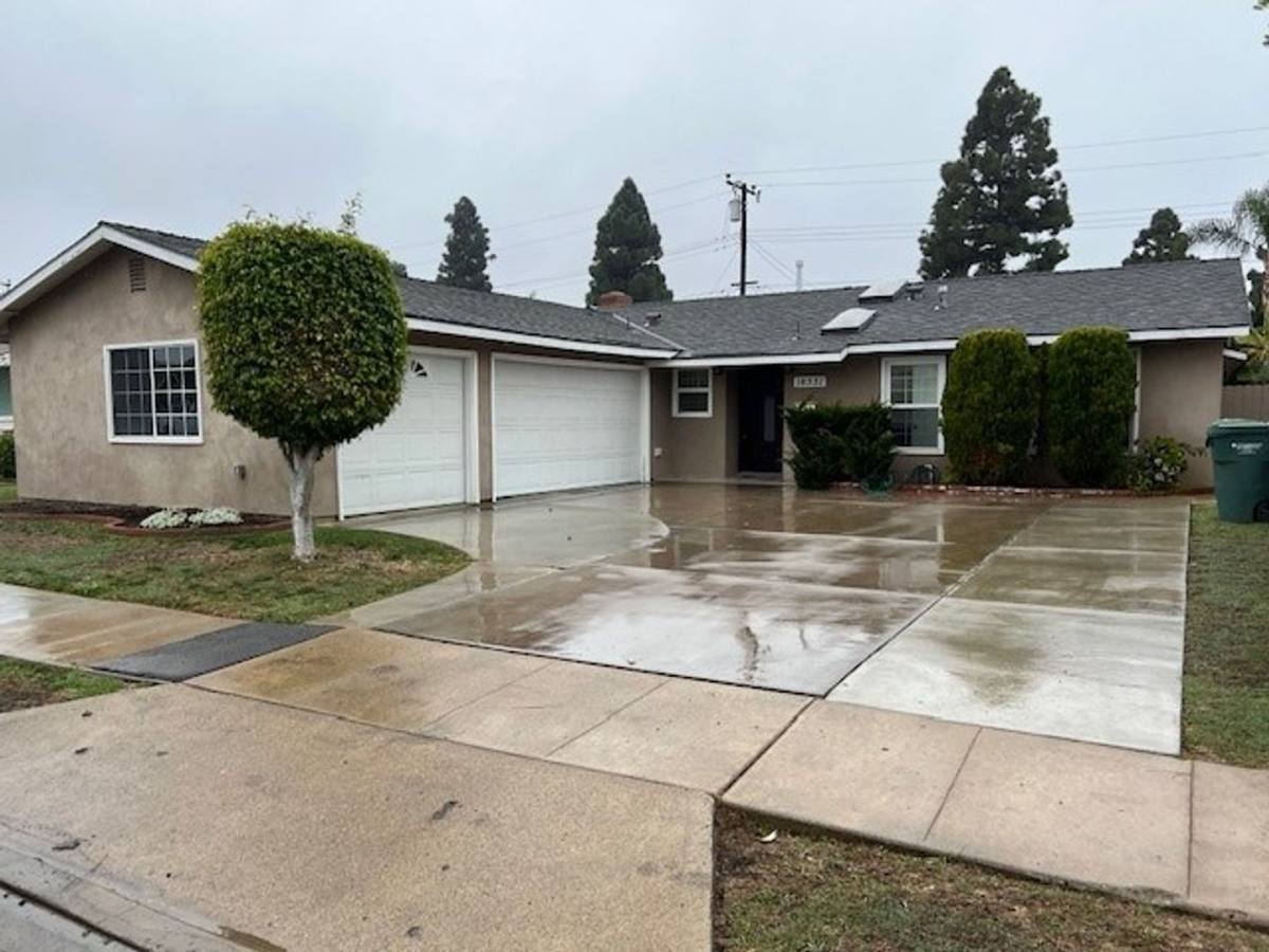 House for rent at 16331 Arlington Lane, Huntington Beach, CA 92649